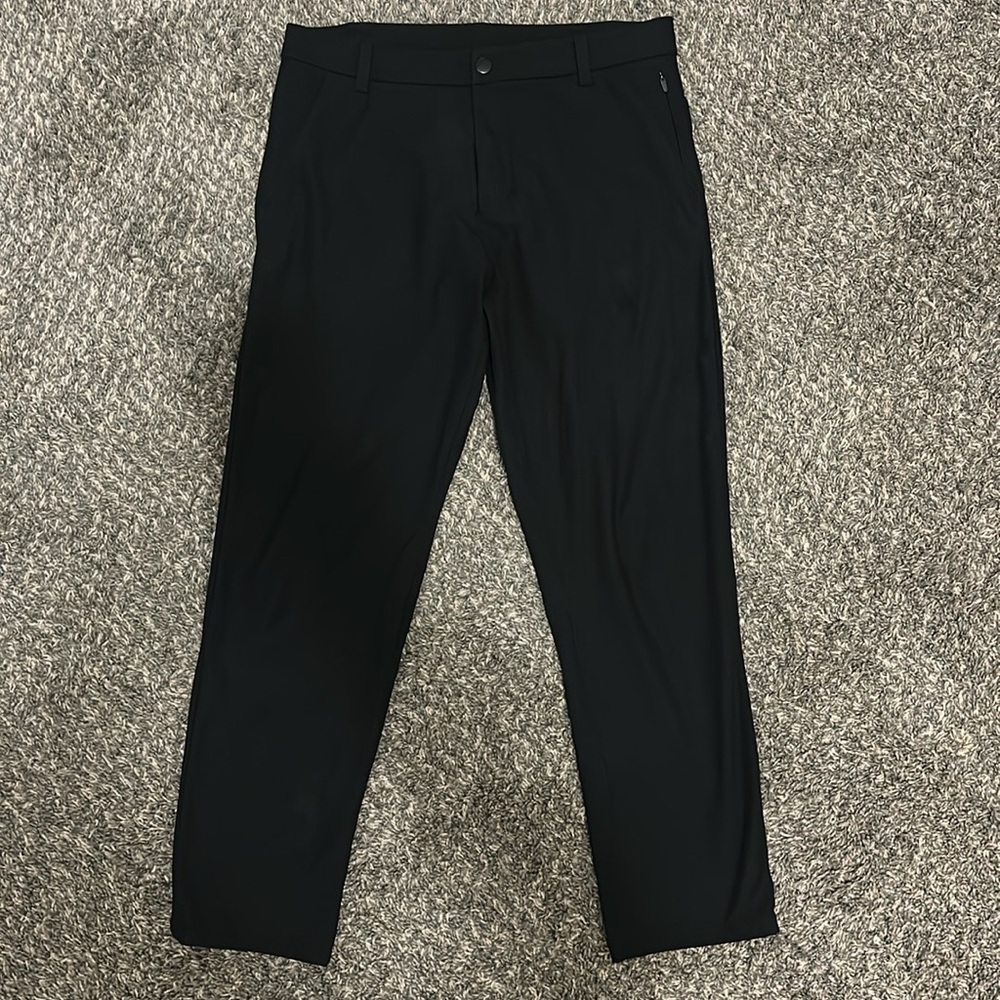 Lululemon 31x28 Classic Fit Commission Pants